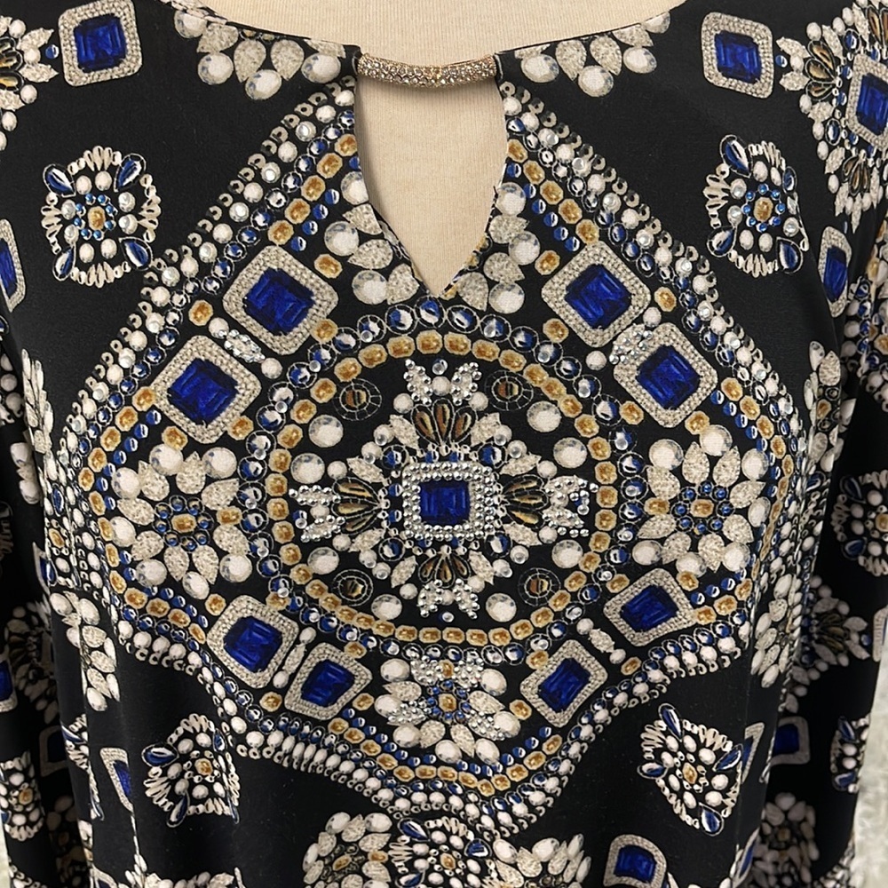 JM Collection Woman Blouse - Picture 2 of 5